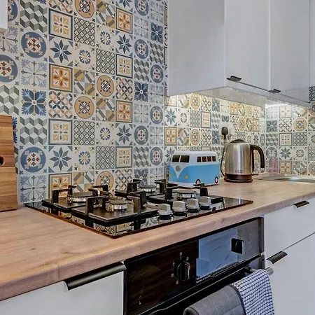 Stylish 2-bed * Эдинбург