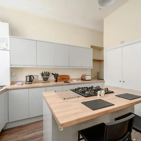 Eyre Crescent 3 Bedroom - New Town, Edinburgh
