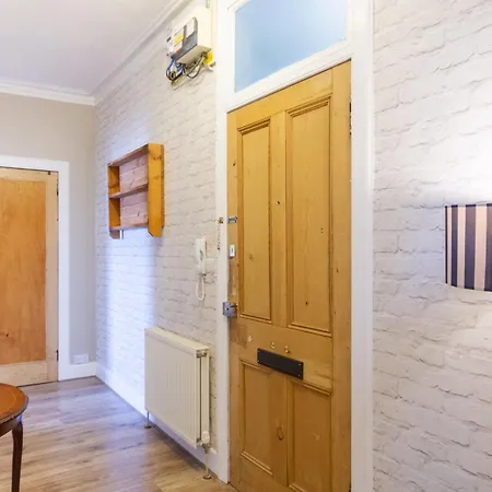Serene 2bdr Flat Near Old Town Edinburgh