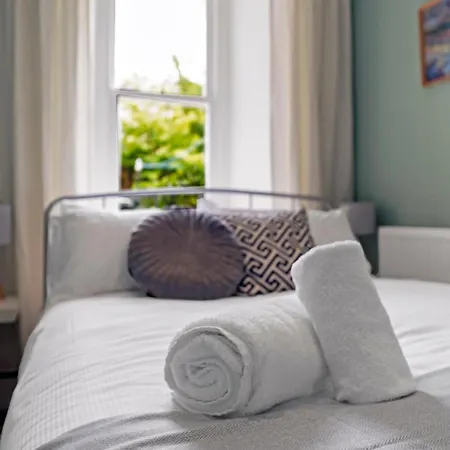 Stylish 2-bed