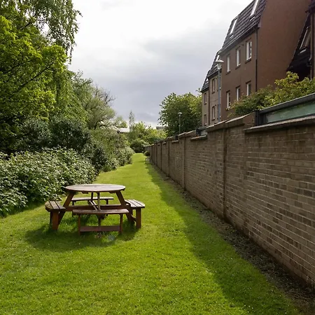 Appartement River View In Stockbridge With Parking And Study