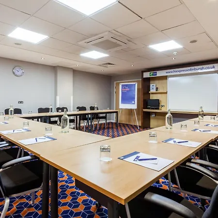 Hotel Express - Royal Mile By Ihg 3*
