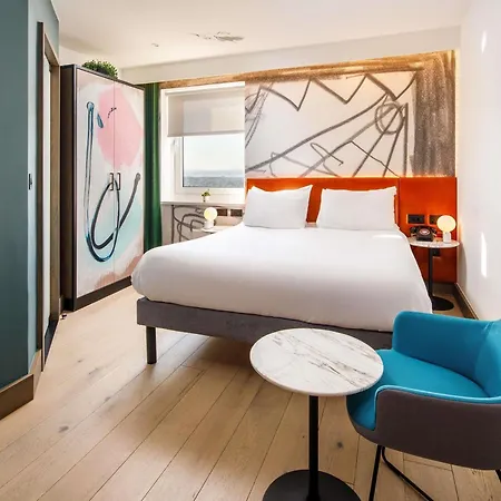 Ibis Styles St Andrew Square 酒店 3*