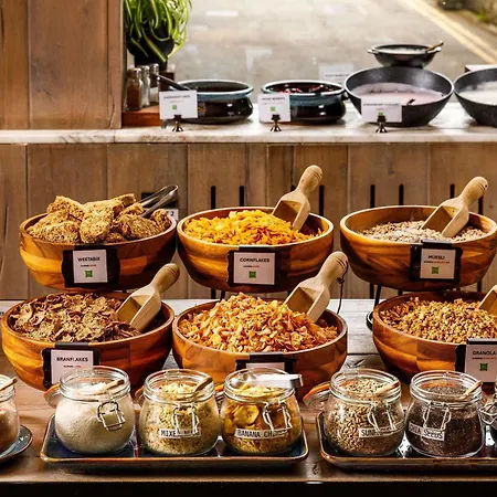 Hotel Ibis Styles St Andrew Square