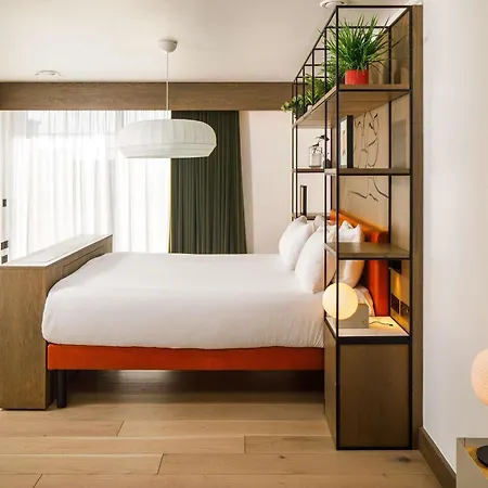 Ibis Styles St Andrew Square 3*