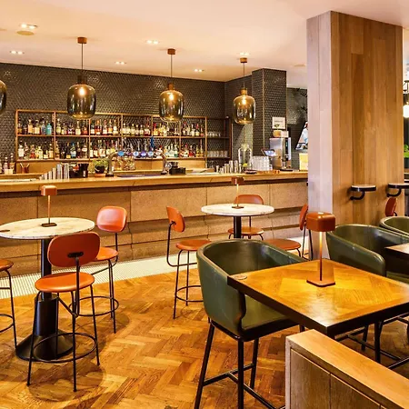 Hotel Ibis Styles St Andrew Square 3*