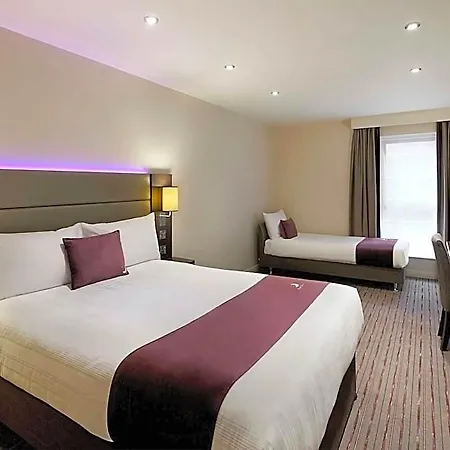 Premier Princes Street Hotel 3*