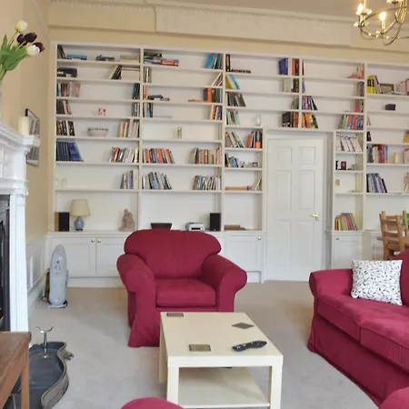 Lägenhet Traditional Georgian Flat In New Town *