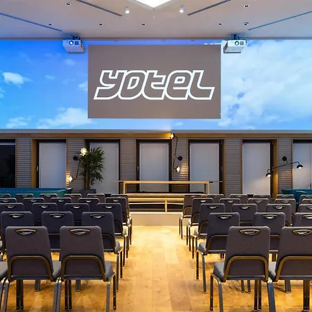 Yotel Otel 4*