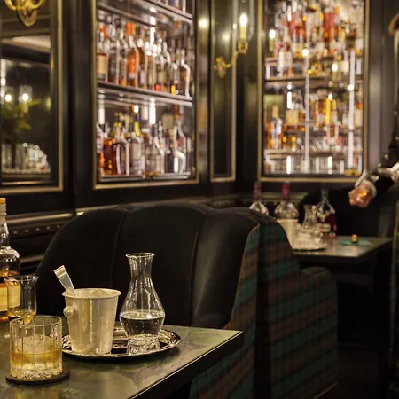 100 Princes Street 5*