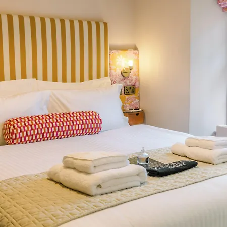 Hotel Eleven Stafford Street Townhouse (adults Only) 4*