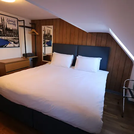 St Christophers Hotel