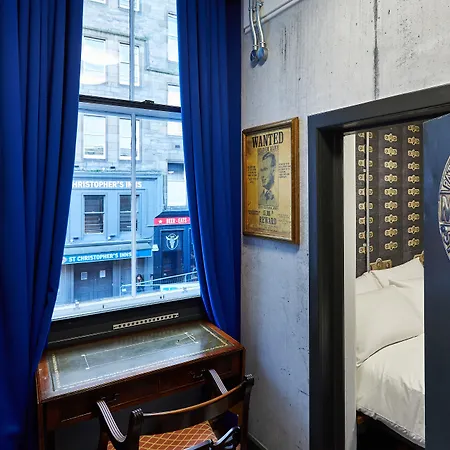 St Christopher's - Old Town Hostal