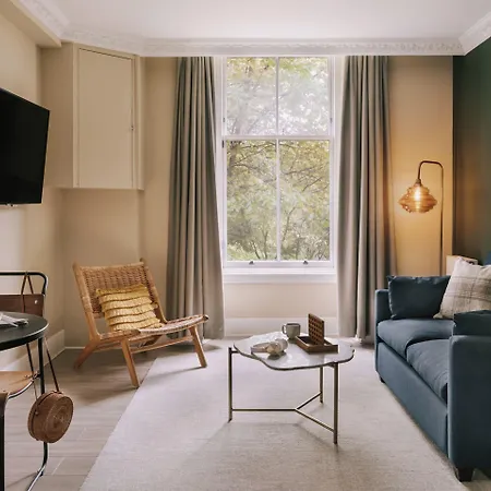 Aparthotel Thistle Royal Garden 4*