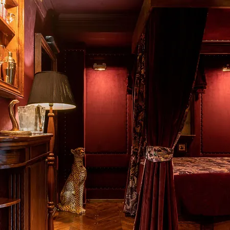 Hotel House Of Gods Royal Mile
