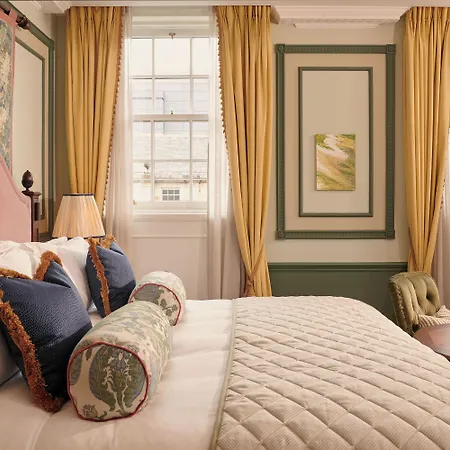 Gleneagles Townhouse 5*
