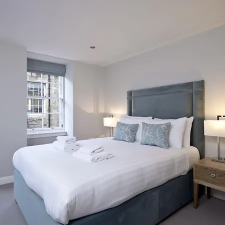 Destiny Scotland New Town Appartement