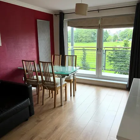 With Two Bathrooms, Lift Access Apartment Edinburgh