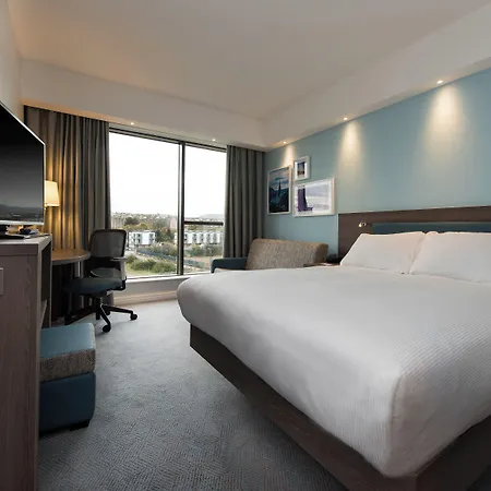 Hotel Hampton By Hilton West End 3*