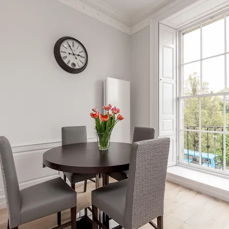 Apartment Destiny Scotland - Chisholm Hunter Edinburgh