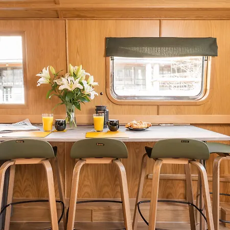 - Houseboats Édimbourg