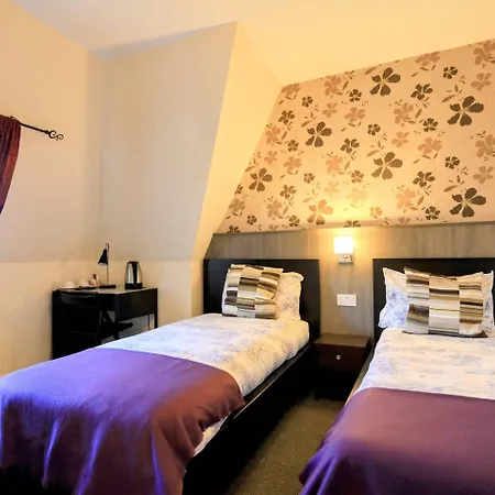 Edinburgh Holiday Guest House Bed & Breakfast 3*