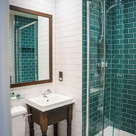 The Parliament House Hotel 3*