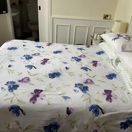 Dorstan House 3*