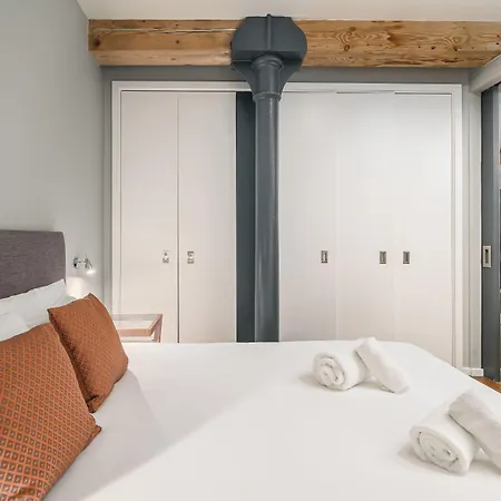 Destiny Scotland -the Malt House Apartment Edinburgh