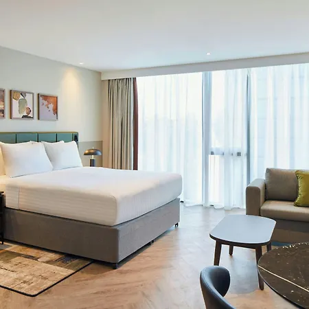 By Marriott Edinburgh