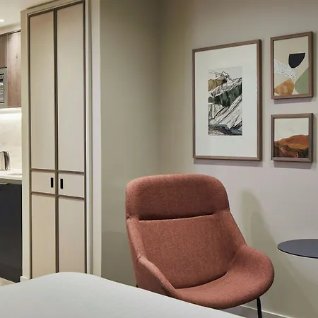 Hotel By Marriott Edinburgh