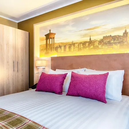 Leonardo Haymarket 4*