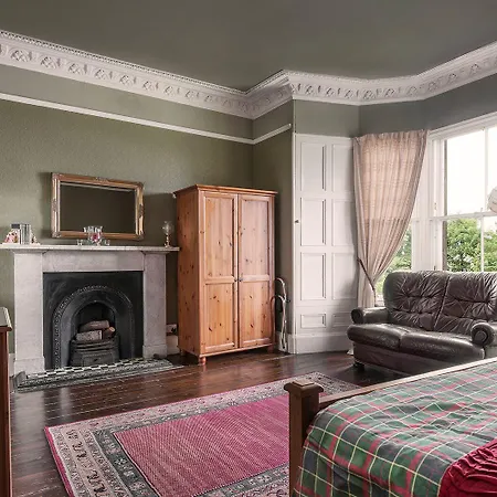 Aynetree Edinburgh