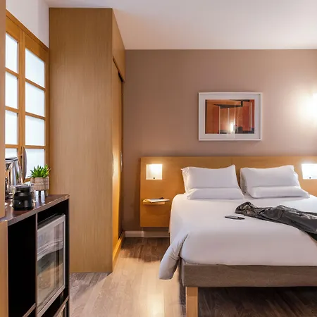 Hotel Novotel Park 4*