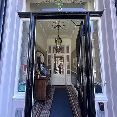 Regent House - Centre
