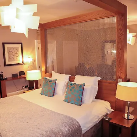 Tigerlily Hotel 4*