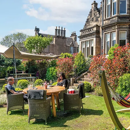Hotel The Roseate - Small Luxury Of The World 5*