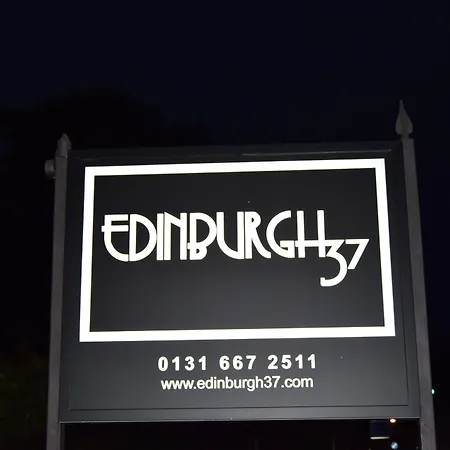 Edinburgh37 4* Edimburgo