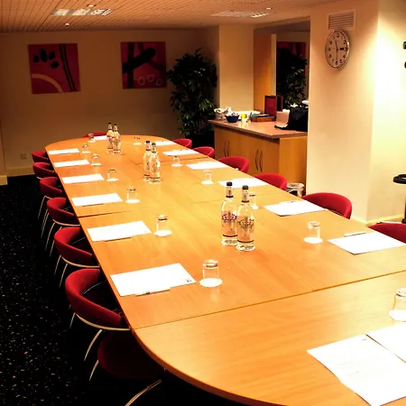 Hotel Express Centre By Ihg