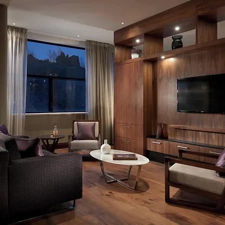 The Glasshouse, Autograph Collection Hotel 5*
