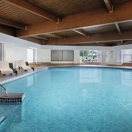 Delta By Marriott Hotel 4*