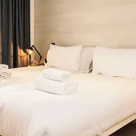 Stay Central Hotel Hotel 3*