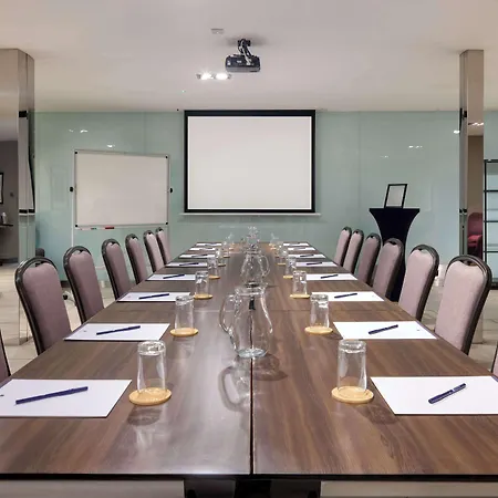 Doubletree By Hilton Centre Hotel 4*