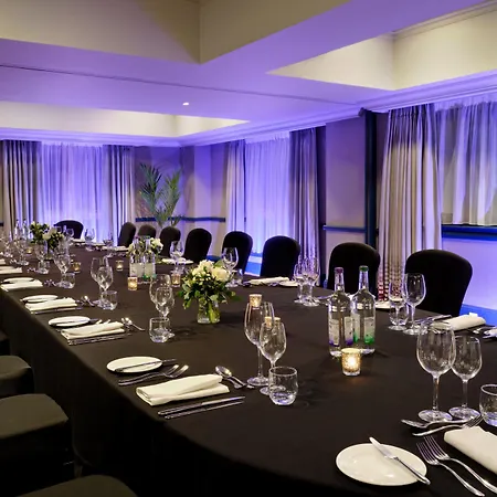 Hotel Marriott Holyrood 4*