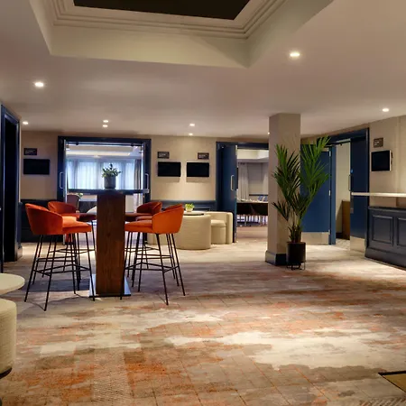 Marriott Holyrood Hotel 4*