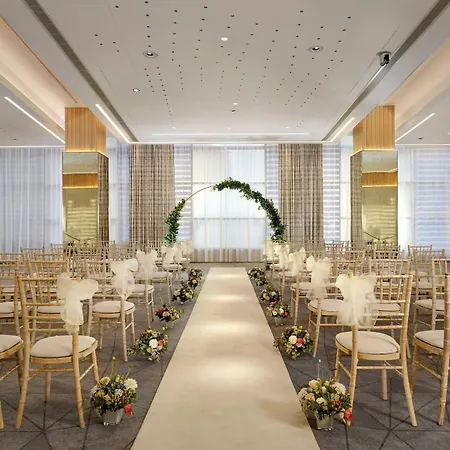 Sheraton Grand & 5* إدنبرة