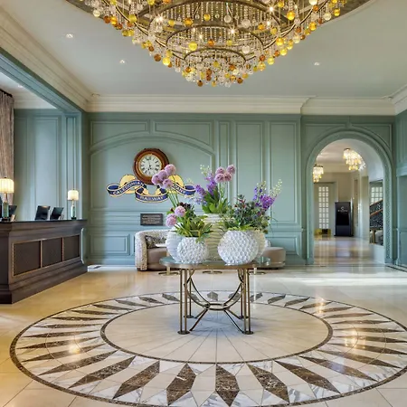 The Caledonian Edinburgh, Curio Collection By Hilton מלון