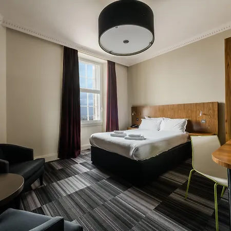The Place 4* Эдинбург