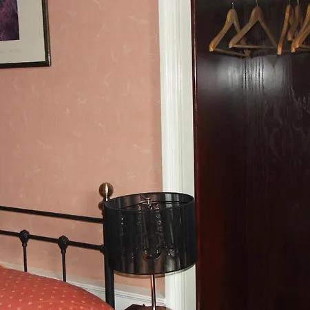 Hotel Eyre 3*