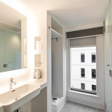 Yotel Edinburgh, Select By Hilton Hotel Edimburgo
